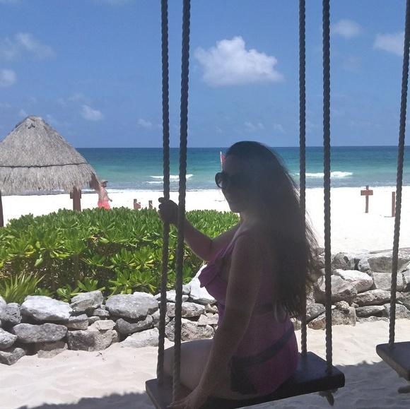 Meet your Posher, Kristy - Picture 3 of 8